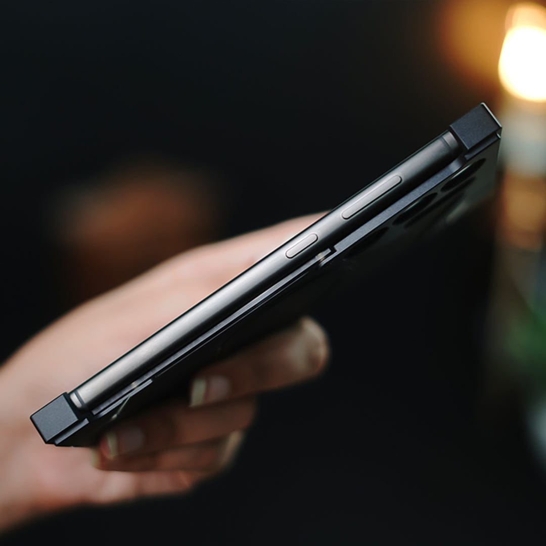 Reinforced Carbon Fiber Armor Case - Samsung
