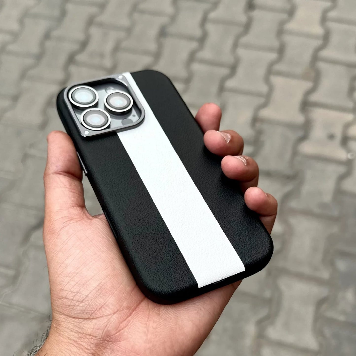 Pack Of 3 Stripe Trail Case For iPhone